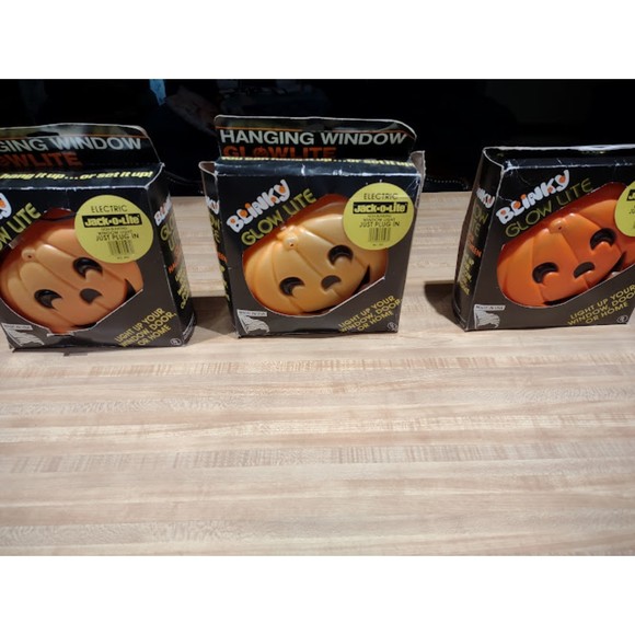 Vintage Lot of 3 Glow Lite Hanging Window Plug In Pumpkin Blow Molds In Boxes - Picture 2 of 13